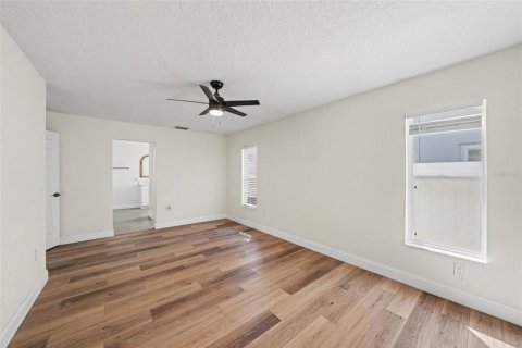 Casa en venta en New Port Richey, Florida, 3 dormitorios, 257.9 m2 № 2203260 - foto 30