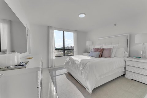 Condo in Boca Raton, Florida, 3 bedrooms  № 2253071 - photo 25