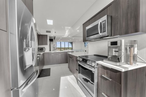 Condo in Boca Raton, Florida, 3 bedrooms  № 2253071 - photo 8