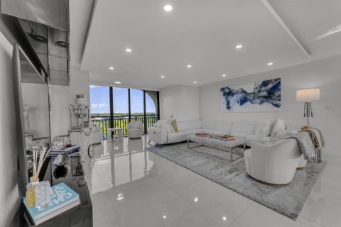 Condo in Boca Raton, Florida, 3 bedrooms  № 2253071 - photo 13