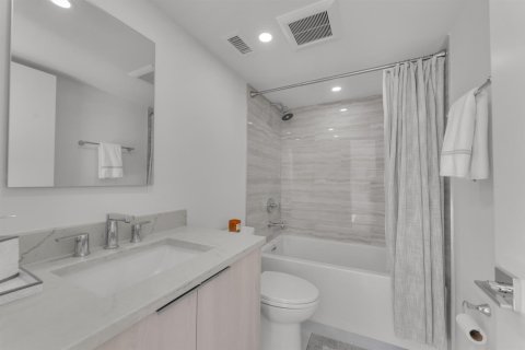 Condo in Boca Raton, Florida, 3 bedrooms  № 2253071 - photo 27