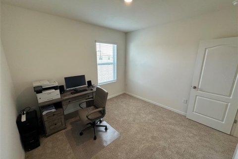 House in Eagle Lake, Florida 5 bedrooms, 234.3 sq.m. № 1659202 - photo 13