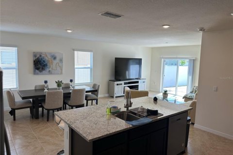 House in Eagle Lake, Florida 5 bedrooms, 234.3 sq.m. № 1659202 - photo 5