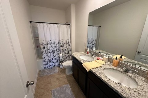 House in Eagle Lake, Florida 5 bedrooms, 234.3 sq.m. № 1659202 - photo 17