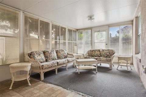 House in Clermont, Florida 3 bedrooms, 153.66 sq.m. № 2408606 - photo 21