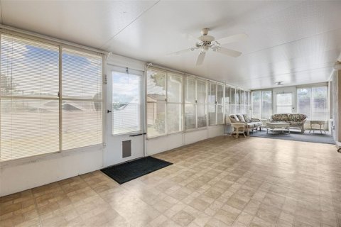 House in Clermont, Florida 3 bedrooms, 153.66 sq.m. № 2408606 - photo 22