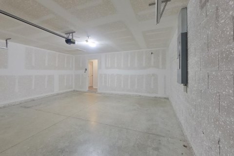 Villa ou maison à louer à Lehigh Acres, Floride: 4 chambres, 134.62 m2 № 2429568 - photo 16