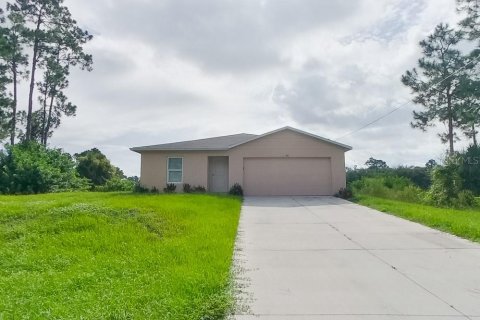 Villa ou maison à Lehigh Acres, Floride 4 chambres, 134.62 m2 № 2429568