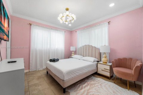 Снять в аренду квартиру в Форт-Лодердейл, Флорида 2 спальни, 188.41м2, № 1959392 - фото 14