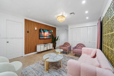 Снять в аренду квартиру в Форт-Лодердейл, Флорида 2 спальни, 188.41м2, № 1959392 - фото 15