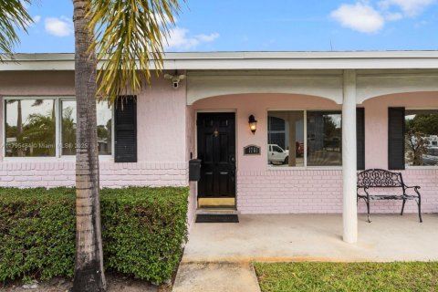 Снять в аренду квартиру в Форт-Лодердейл, Флорида 2 спальни, 188.41м2, № 1959392 - фото 19