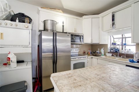 Immobilier commercial à vendre à Hollywood, Floride: 196.3 m2 № 1955959 - photo 8