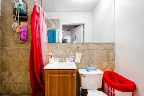 Immobilier commercial à vendre à Hollywood, Floride: 196.3 m2 № 1955959 - photo 14