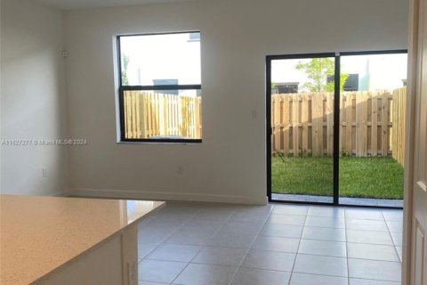 Townhouse in Homestead, Florida 3 bedrooms, 129.41 sq.m. № 1288997 - photo 6