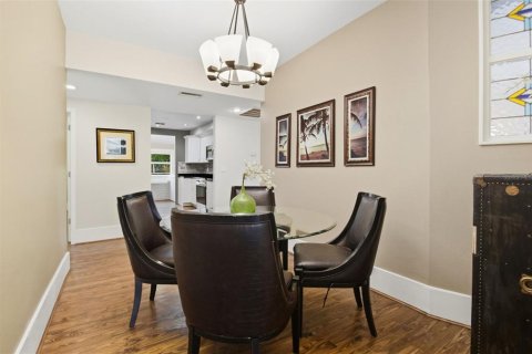 Casa en venta en Orlando, Florida, 3 dormitorios, 170.75 m2 № 1907487 - foto 24