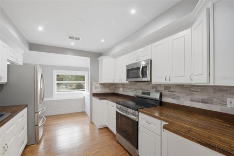 Casa en venta en Orlando, Florida, 3 dormitorios, 170.75 m2 № 1907487 - foto 16