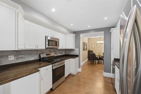 Casa en venta en Orlando, Florida, 3 dormitorios, 170.75 m2 № 1907487 - foto 19