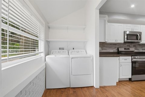 Casa en venta en Orlando, Florida, 3 dormitorios, 170.75 m2 № 1907487 - foto 21