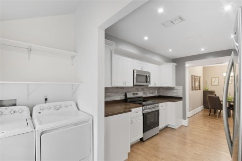 Casa en venta en Orlando, Florida, 3 dormitorios, 170.75 m2 № 1907487 - foto 18