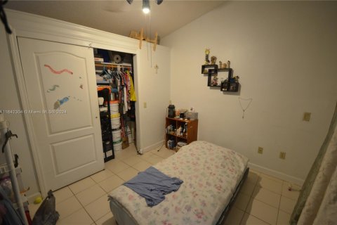 Townhouse in Miami, Florida 1 bedroom, 65.96 sq.m. № 1940690 - photo 10