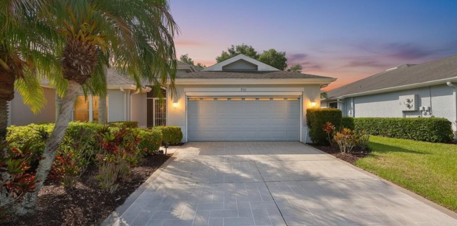 Condominio en Sun City Center, Florida, 2 dormitorios  № 2195313