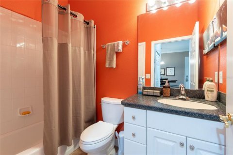 Condo in Land O' Lakes, Florida, 2 bedrooms  № 1827808 - photo 25