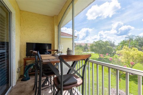 Condo in Land O' Lakes, Florida, 2 bedrooms  № 1827808 - photo 16