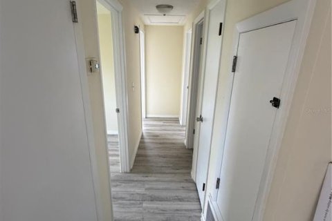 Villa ou maison à vendre à Eagle Lake, Floride: 3 chambres, 103.03 m2 № 2201867 - photo 24