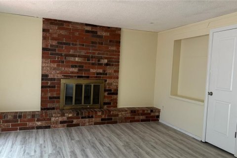 Villa ou maison à vendre à Eagle Lake, Floride: 3 chambres, 103.03 m2 № 2201867 - photo 16
