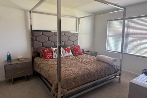 Casa en alquiler en Palm Bay, Florida, 4 dormitorios, 170.01 m2 № 2077718 - foto 12