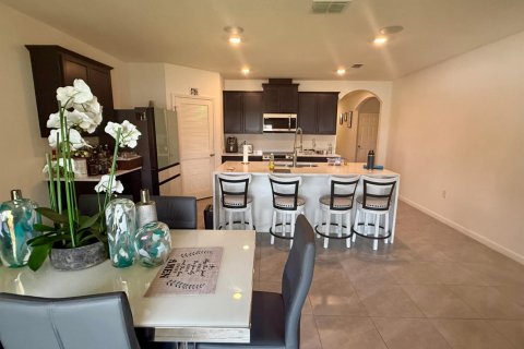 Casa en alquiler en Palm Bay, Florida, 4 dormitorios, 170.01 m2 № 2077718 - foto 9