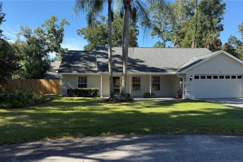 House in Ocala, Florida 3 bedrooms, 168.9 sq.m. № 2399292 - photo 2