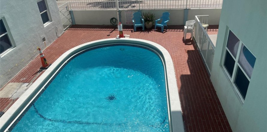 Condo à Hollywood, Floride, 1 chambre № 1152216
