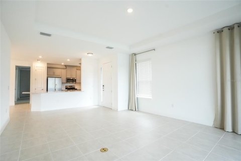 Villa ou maison à louer à Bradenton, Floride: 3 chambres, 178.93 m2 № 2280656 - photo 10