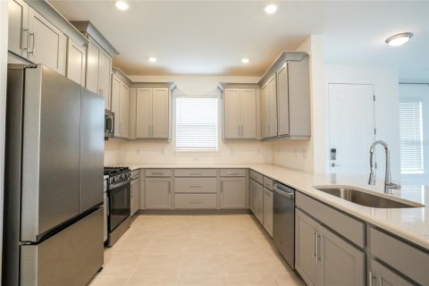 Villa ou maison à louer à Bradenton, Floride: 3 chambres, 178.93 m2 № 2280656 - photo 5