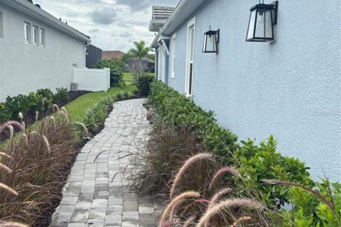 Villa ou maison à louer à Bradenton, Floride: 3 chambres, 178.93 m2 № 2280656 - photo 3