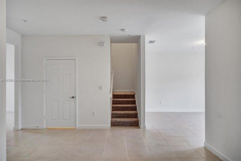 Townhouse in Pembroke Pines, Florida 3 bedrooms, 136.38 sq.m. № 1818478 - photo 8