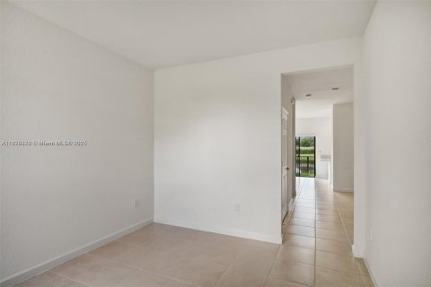 Townhouse in Pembroke Pines, Florida 3 bedrooms, 136.38 sq.m. № 1818478 - photo 29