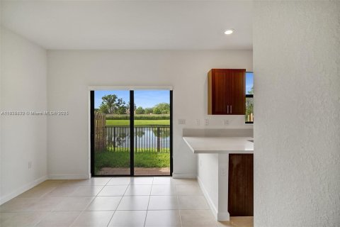 Townhouse in Pembroke Pines, Florida 3 bedrooms, 136.38 sq.m. № 1818478 - photo 10