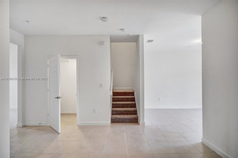 Townhouse in Pembroke Pines, Florida 3 bedrooms, 136.38 sq.m. № 1818478 - photo 7