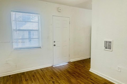 Apartment in Miami, Florida 1 bedroom № 2048059 - photo 3