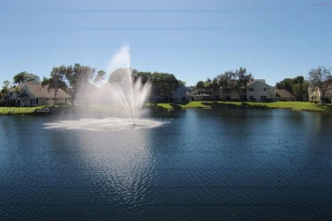Adosado en venta en North Lauderdale, Florida, 2 dormitorios, 110.18 m2 № 1738835 - foto 26