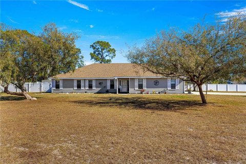 House in Silver Springs Shores, Florida 4 bedrooms, 236.53 sq.m. № 1848164 - photo 6