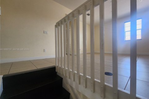 Adosado en alquiler en Pembroke Pines, Florida, 3 dormitorios, 213.68 m2 № 1993850 - foto 9