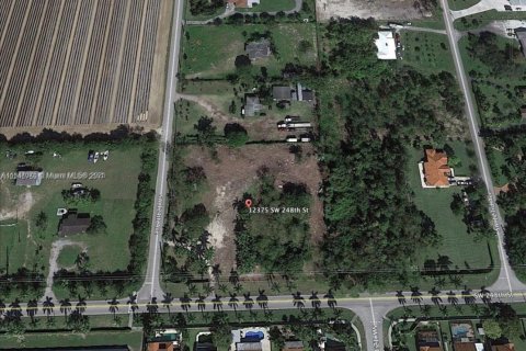 Terreno en venta en Homestead, Florida № 1849187 - foto 1