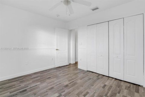 Copropriété à vendre à Hialeah, Floride: 2 chambres, 120.59 m2 № 1988644 - photo 24