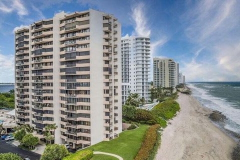 Condo in Riviera Beach, Florida, 3 bedrooms  № 1065657 - photo 1