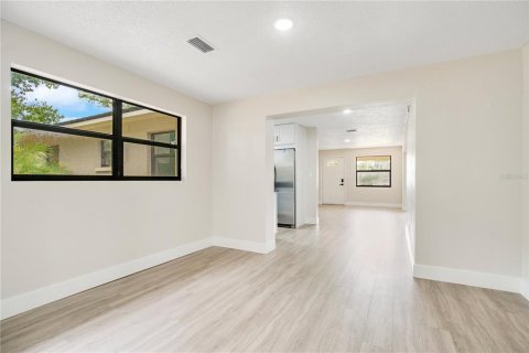 Villa ou maison à vendre à Daytona Beach, Floride: 3 chambres, 154.59 m2 № 2413691 - photo 11