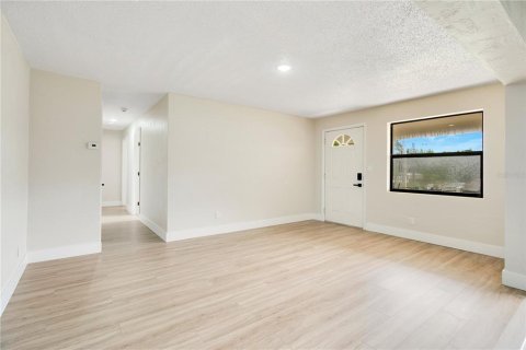 Villa ou maison à vendre à Daytona Beach, Floride: 3 chambres, 154.59 m2 № 2413691 - photo 3