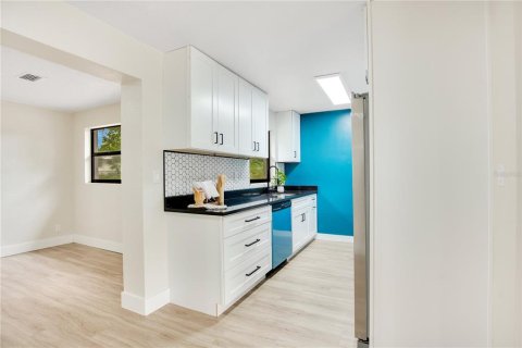 Villa ou maison à vendre à Daytona Beach, Floride: 3 chambres, 154.59 m2 № 2413691 - photo 6